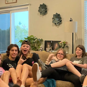 Meet your Posher, Ava